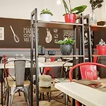 Ibis Centre Chateau Hotel