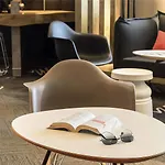Ibis Centre Chateau Hotel 3*
