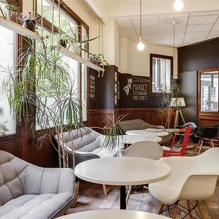 Ibis Centre Chateau 3* アンジェ