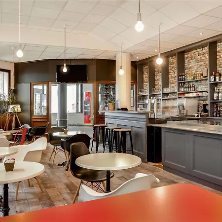 Ibis Centre Chateau アンジェ