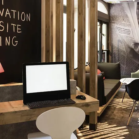 Ibis Centre Chateau ホテル アンジェ