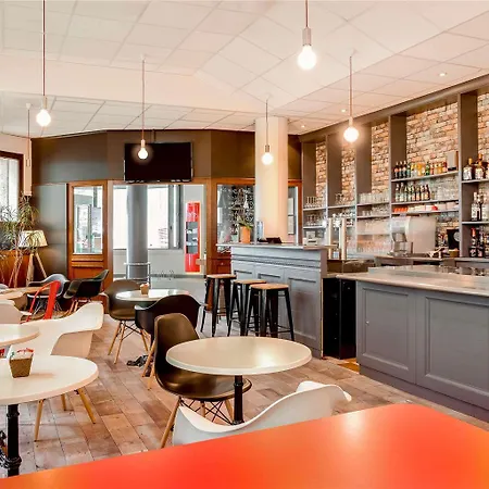 Ibis Centre Chateau 3*