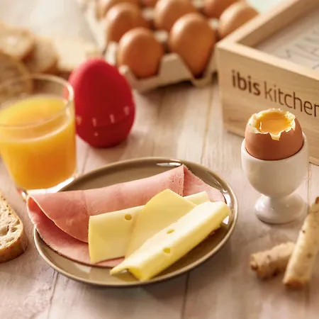 Ibis Centre Chateau Hotel