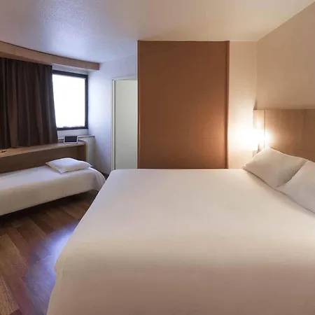 Ibis Centre Chateau
