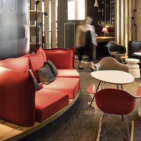 Ibis Centre Chateau Готель Анже