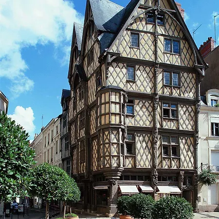 Ibis Centre Chateau Готель