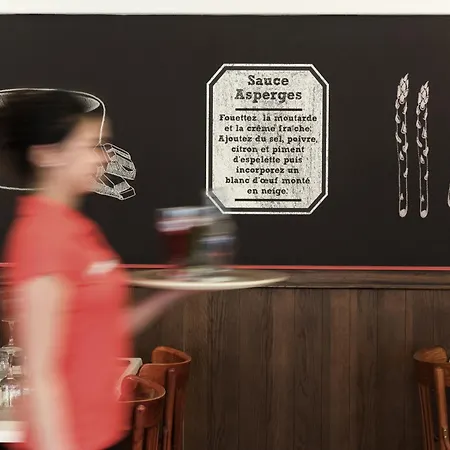 Ibis Centre Chateau 3*