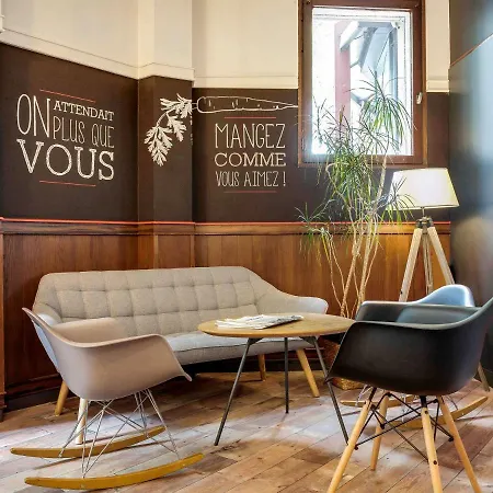 Готель Ibis Centre Chateau