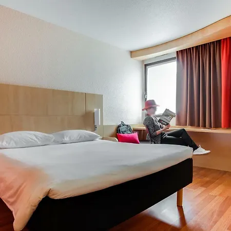 Ibis Centre Chateau ホテル