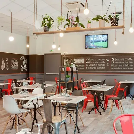 Готель Ibis Centre Chateau Анже