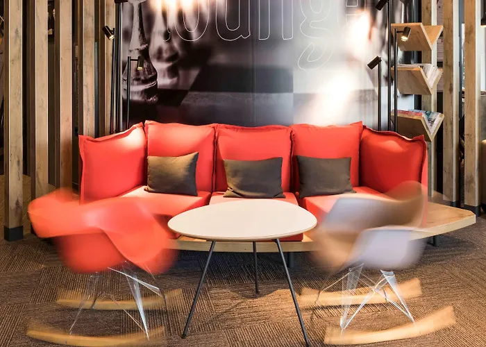 Ibis Centre Chateau 3*