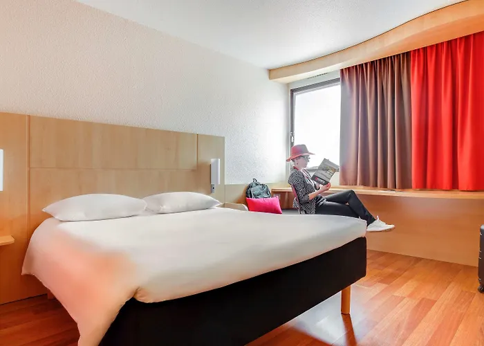 ホテル Ibis Centre Chateau アンジェ