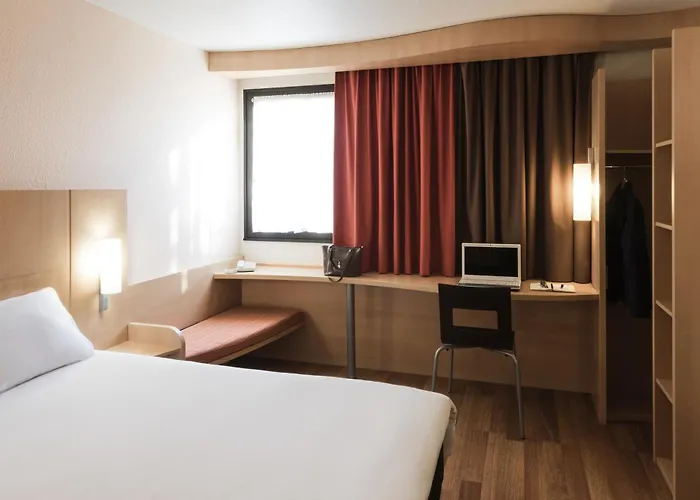 Ibis Centre Chateau ホテル