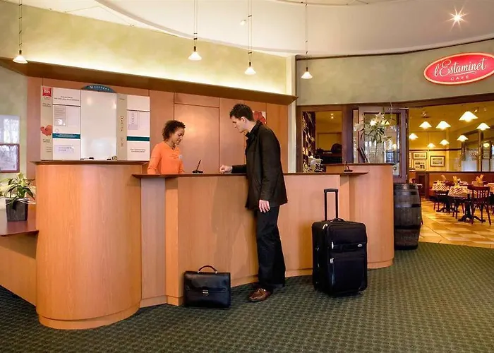 昂热中心酒庄宜必思酒店 酒店