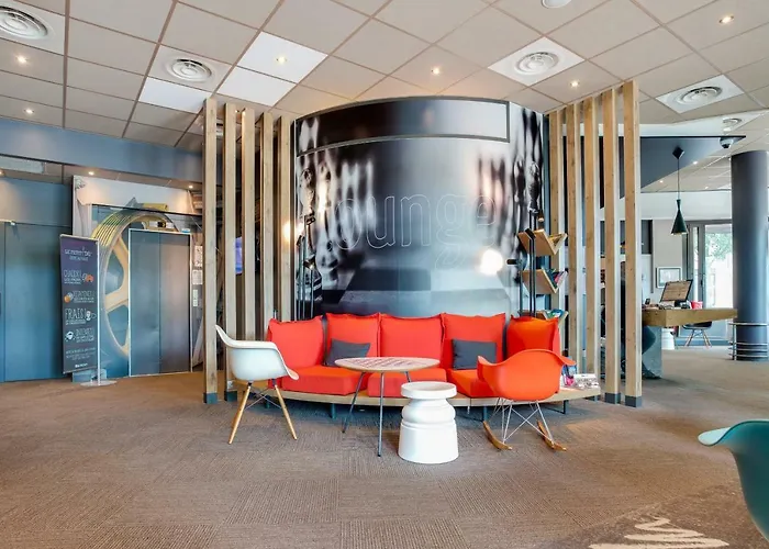 Ibis Centre Chateau Otel