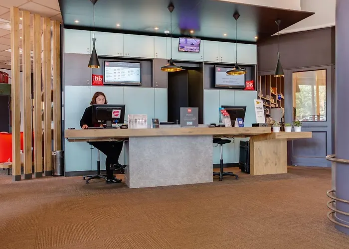 Ibis Centre Chateau Hotel