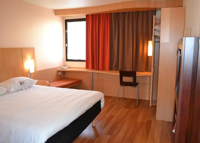 Ibis Centre Chateau Ξενοδοχείο Ανζέρ